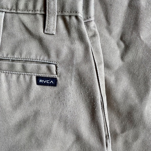 RVCA “the week-end chino” tan / khaki pant, size 32 - Picture 6 of 11
